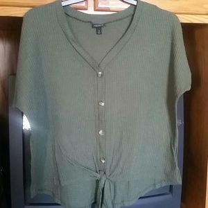 Torrid button down tie top size 2 green